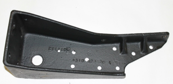 __Кронштейн буфера КАМАЗ левыйарт4310-2803027-20